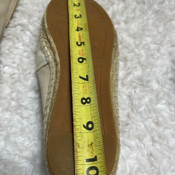 Tory Burch Canvas Khaki & beige espadrilles slip on gold tone logo accent SZ9.5 - Picture 13 of 13